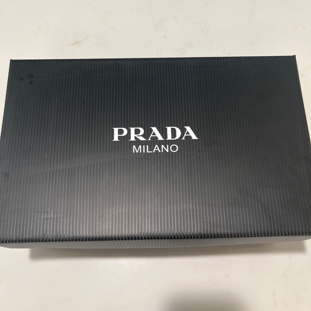 Prada Men Downtown Sneakers US11 UK10 Green White Leather Triangle Logo Low Top - Picture 6 of 11